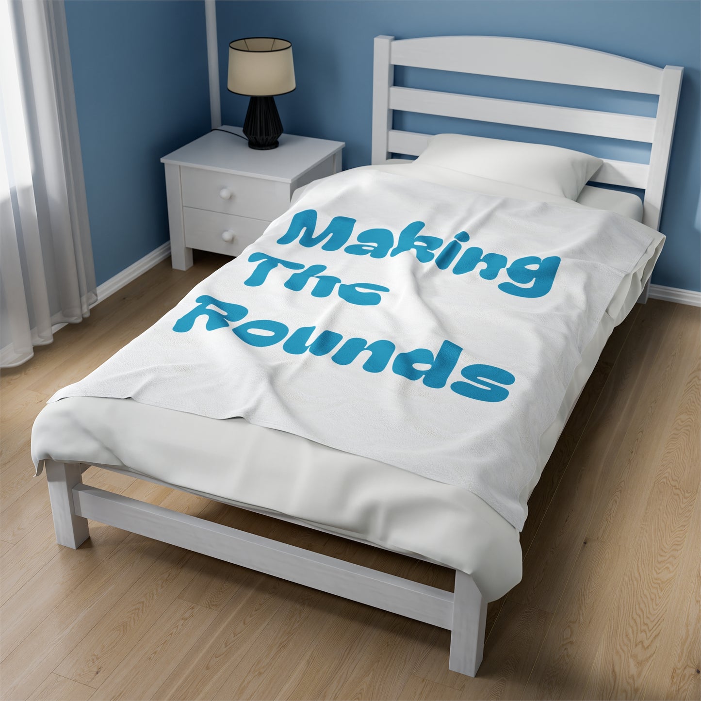 Making The Rounds Bright Blue Velveteen Plush Blanket