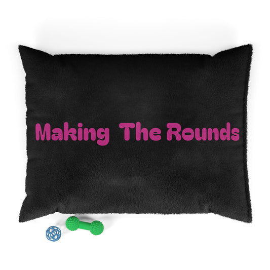 Making The Rounds Black with Pink Pet Bed