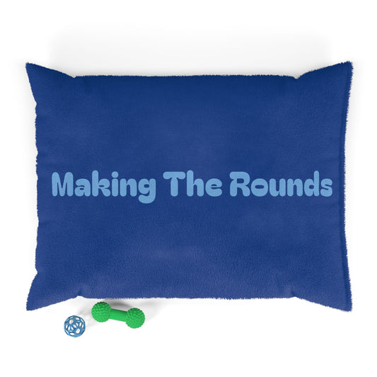 Making The Rounds Dark Blue with Light Blue Pet Bed